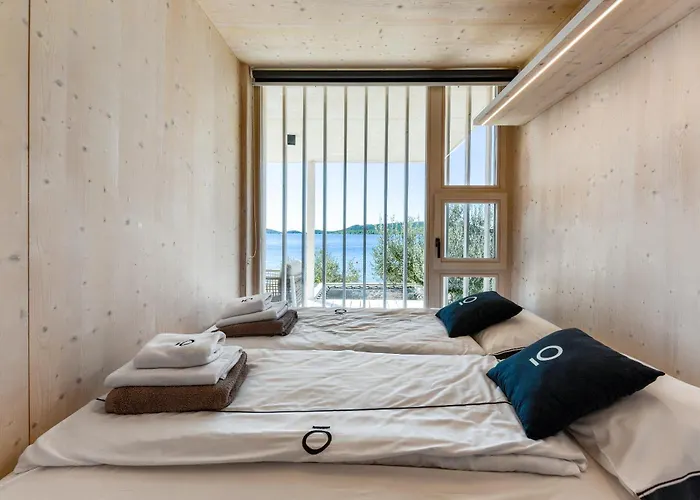 Parco vacanze Luxury Beachfront Eco 77 With Sauna Drage