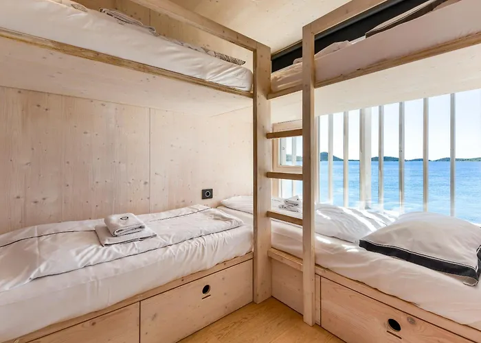 Luxury Beachfront Eco 77 With Sauna Drage