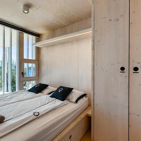Luxury Beachfront Eco 77 With Sauna ホリデーパーク